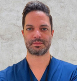 &omicron; &Delta;&rho;. &Kappa;&upsilon;&rho;&iota;ά&kappa;&omicron;&sigmaf; &Pi;&alpha;&pi;&alpha;&delta;ό&pi;&omicron;&upsilon;&lambda;&omicron;&sigmaf; MD, PhD